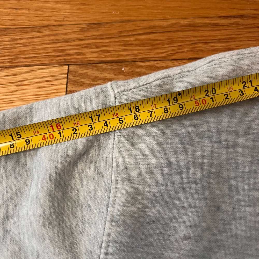 Fabletics Sweatshirt - Picture 6 of 6
